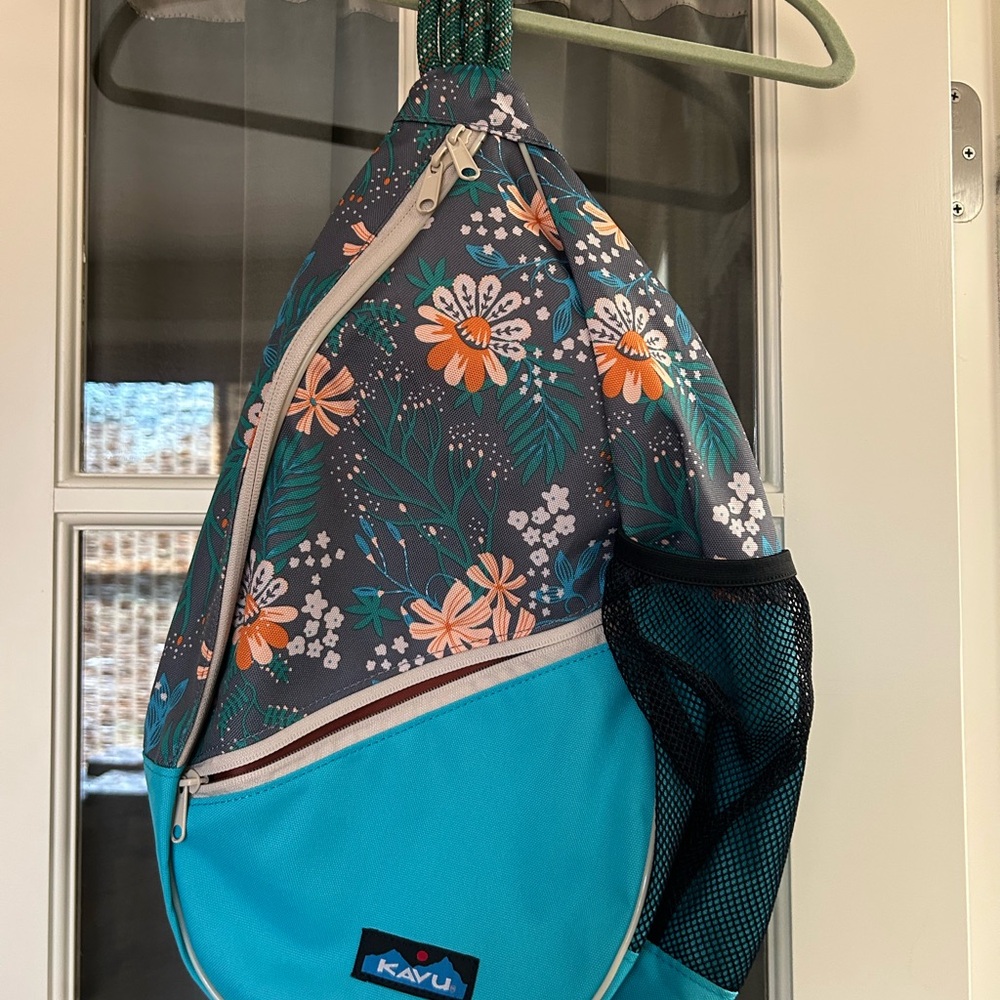 KAVU Floral Sling Bag - Teal and Gray